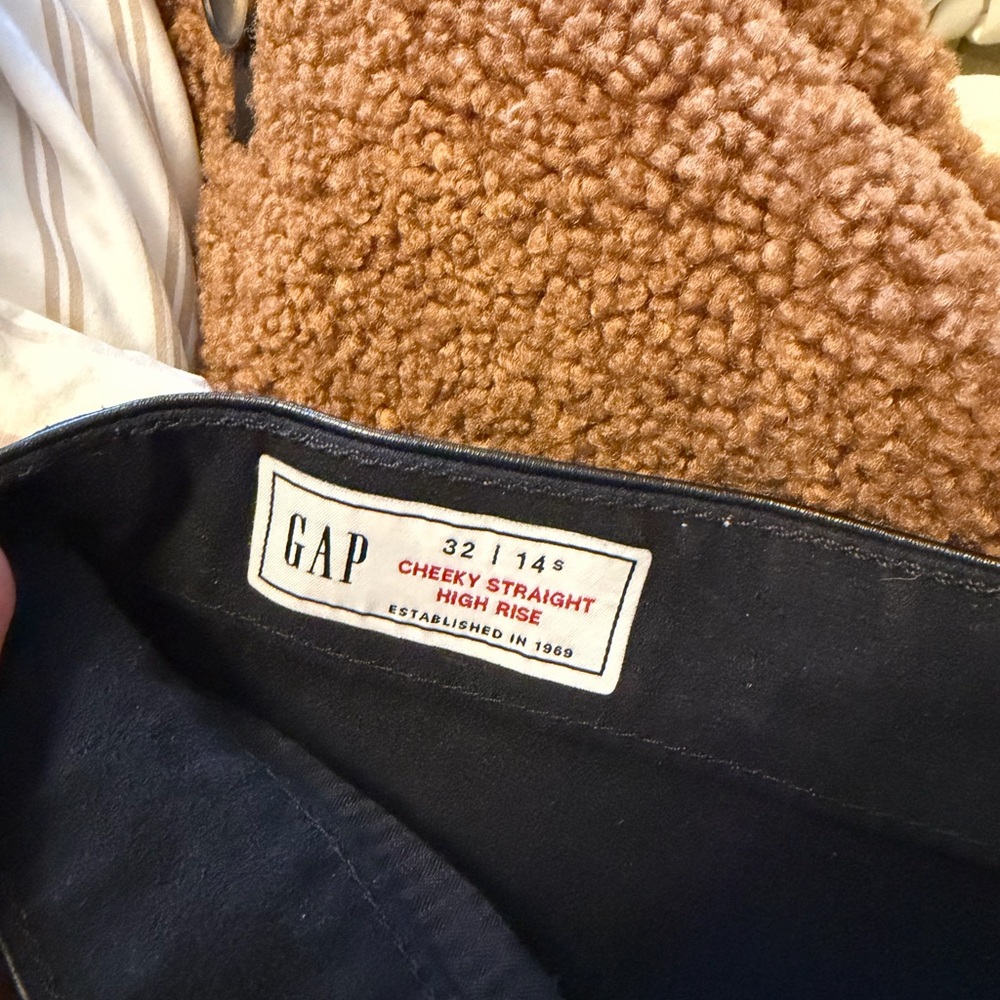 Gap high rise skinny leather pants short